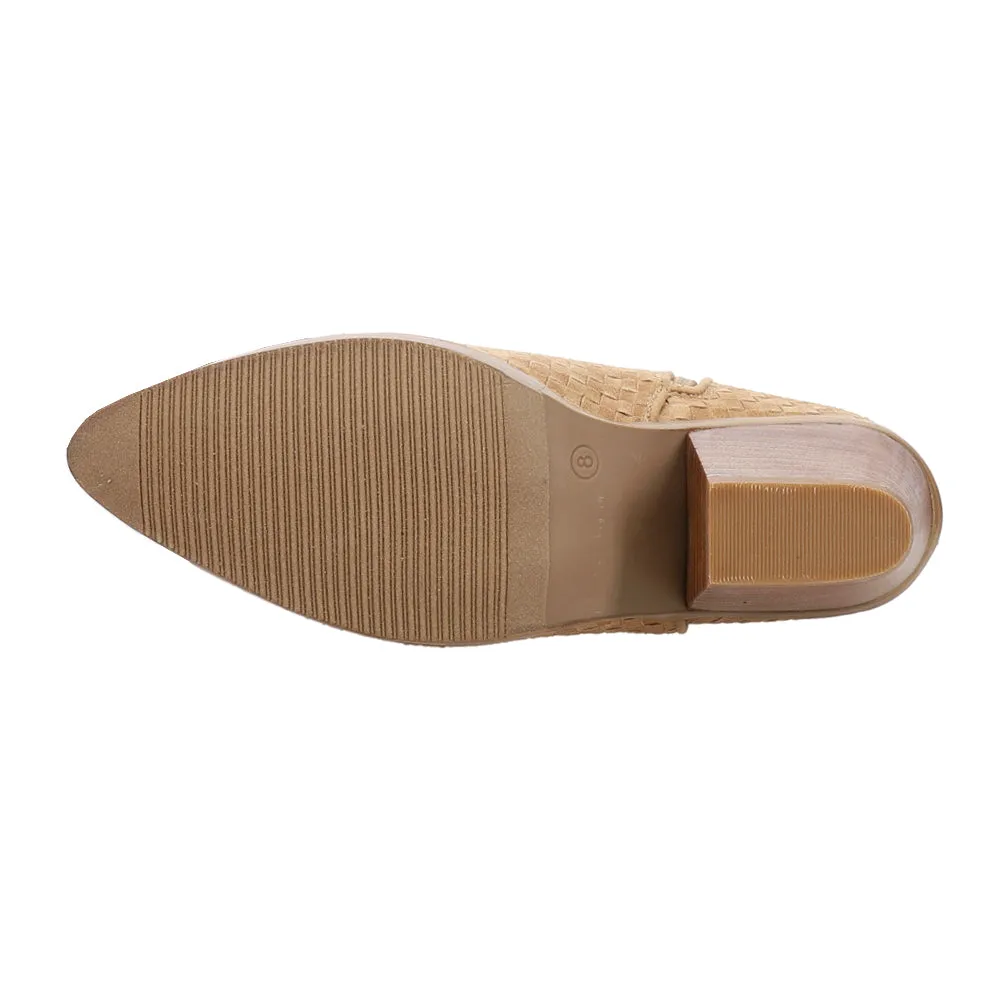 Come And Get It Round Toe Zippered Booties
