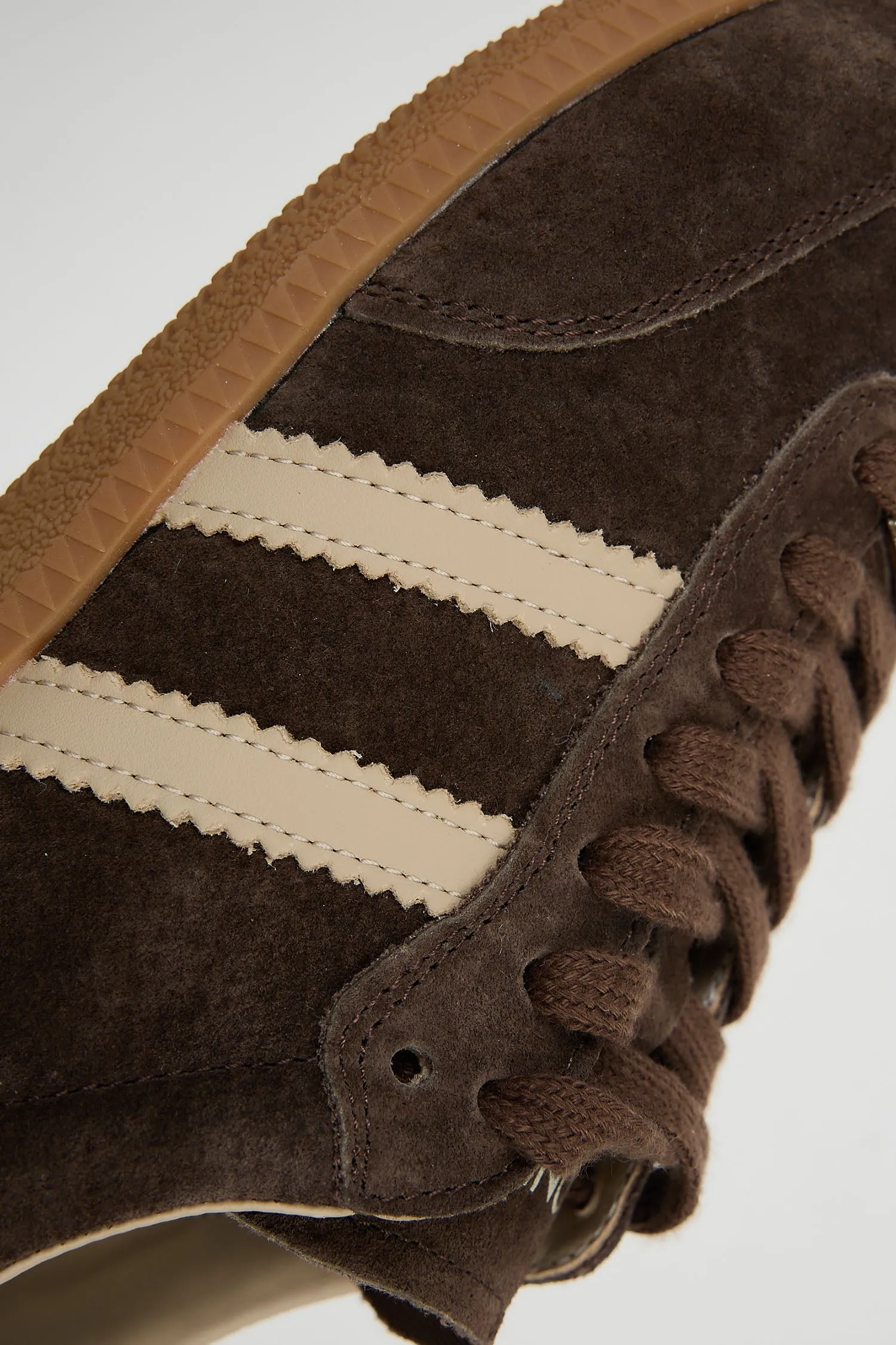 Delta Retro Brown